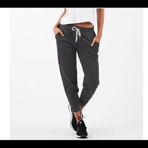 Vuori joggers